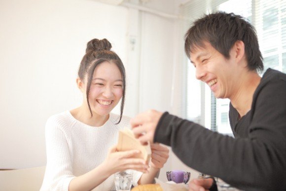 大学生の彼氏が誕生日プレゼントで絶対喜ぶおすすめ5選!